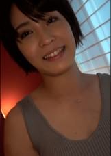 既婚の健康的でボーイッシュなショートヘアーの美女が旦那さんとのノーマルなエッチに満足できずマッチアプリで男漁り！個撮テイでラブホで嵌め撮りSEX！