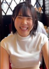 あどけなさが残るアイドルフェイスで明るく元気な天然巨乳のスタイル抜群パイパン娘とラブホで嵌め撮りSEX！