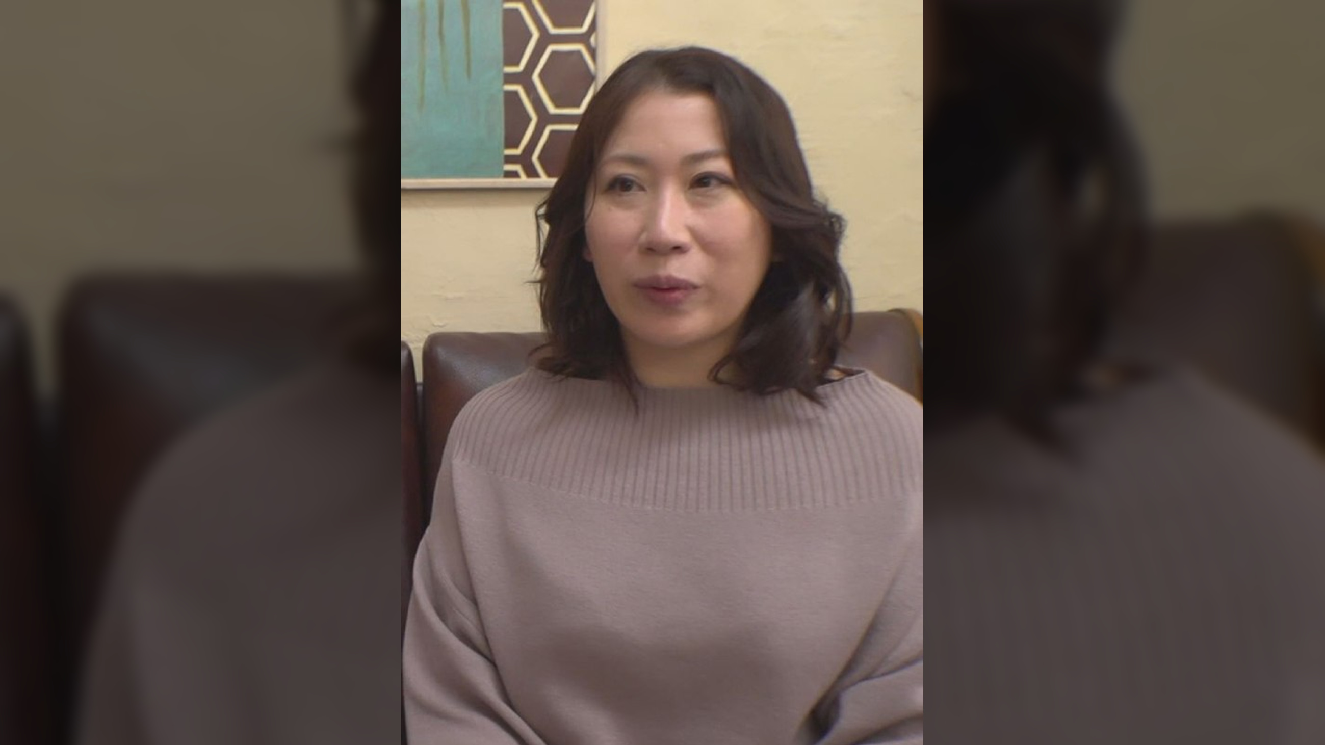 仲良し親娘アンケート、一度火がついた身体は止まらない。娘の前で中出しされちゃった!