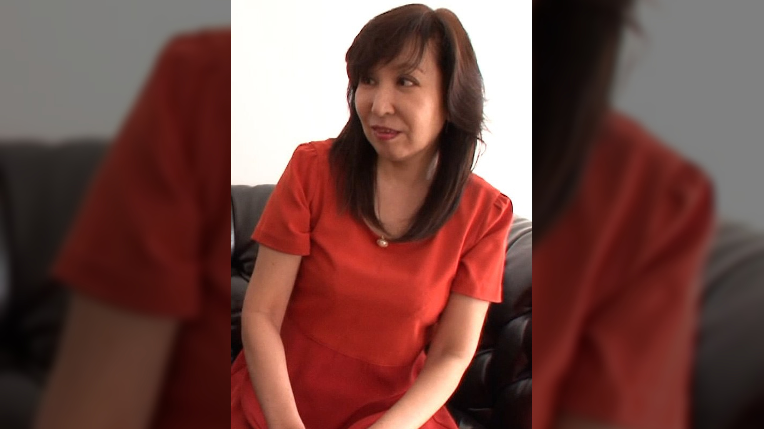 歳の割にはスレンダーなカラダで巨乳のパイパンぶりっこ熟女!杭打ちピストンで変態性交!