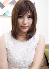 パート先の店長と大学生男性との二股不倫を楽しんでいる。頼めばヤラせてくれるサセコ妻