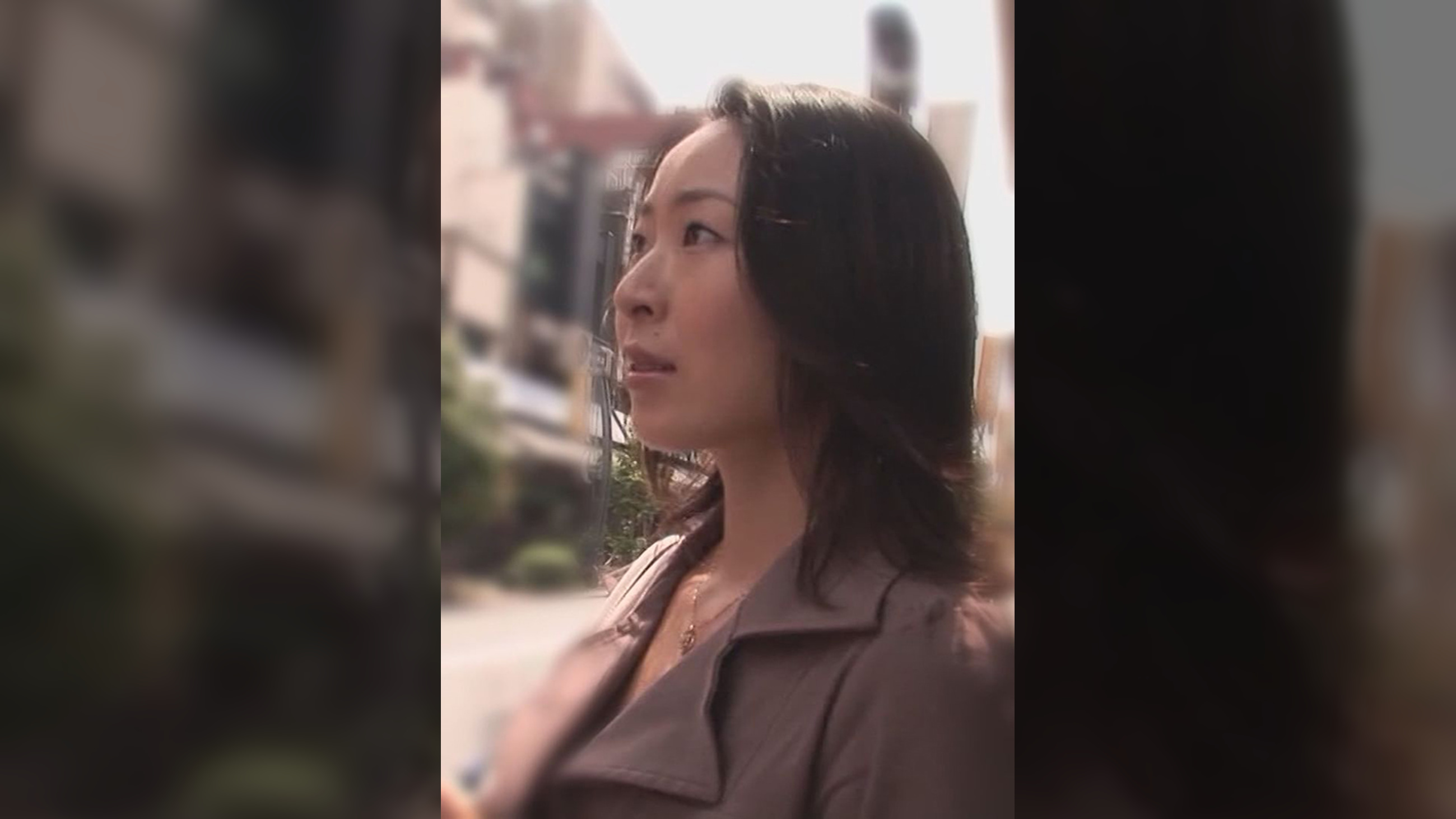 圧倒的セレブな雰囲気を醸し出す黒髪美人の人妻さん！インタビューだけの必勝のフレーズに惑わされ付いていったら中出しセックスを決められてしまう！