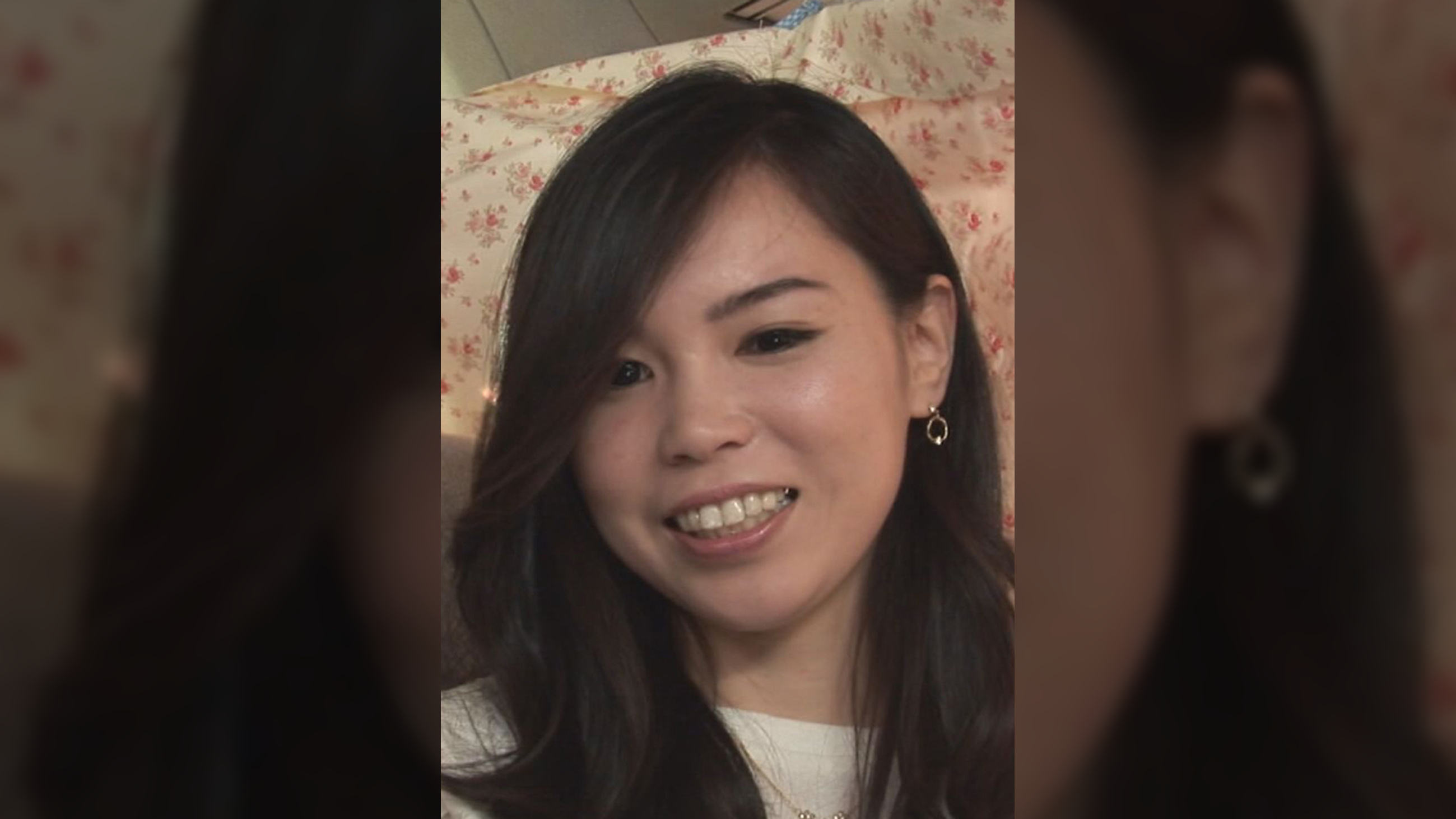東京豊洲で遭遇！結婚4年29歳！ロングブーツの黒下着セレブ妻！