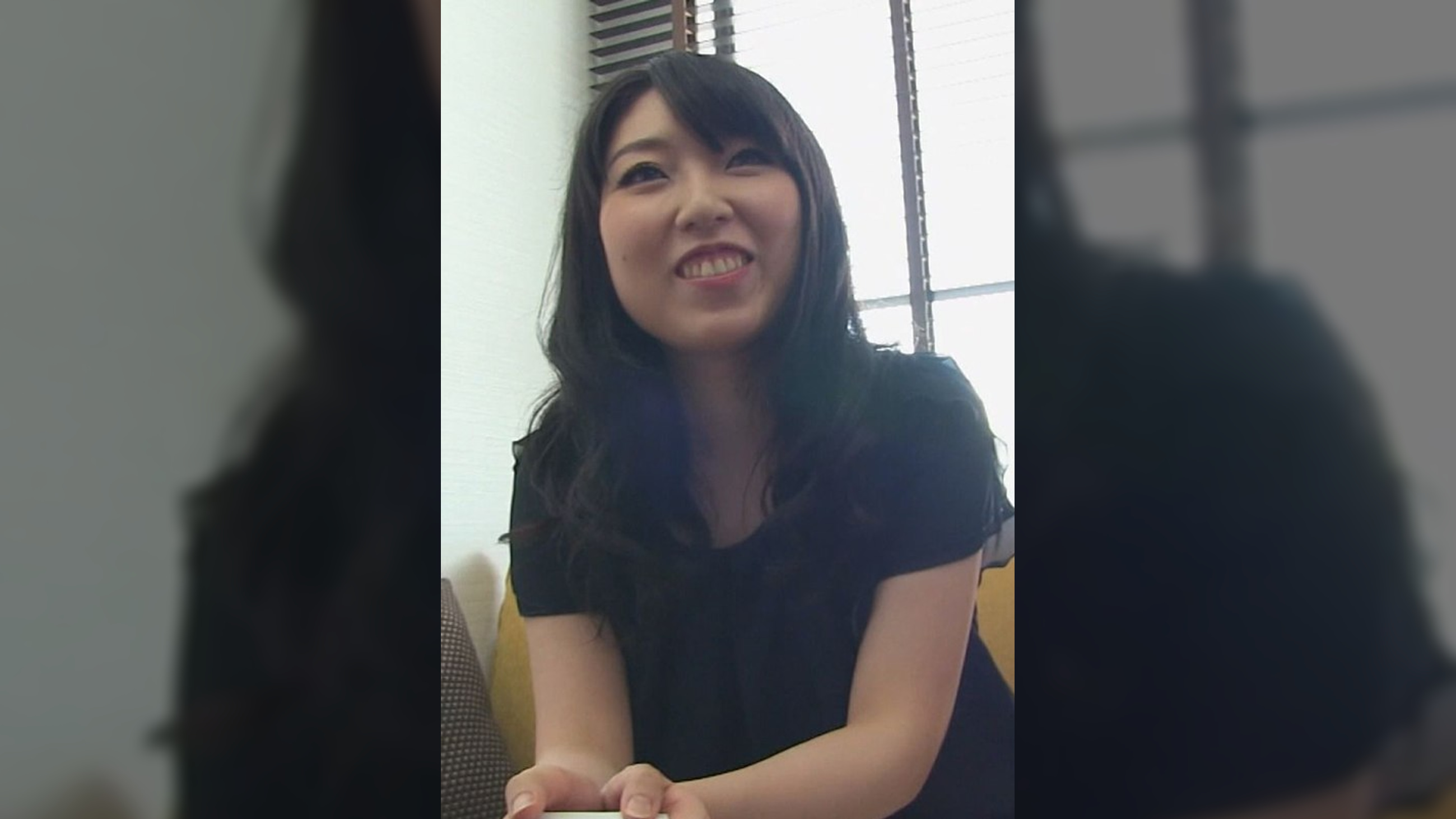 ノリと脱ぎっぷりが最高なOLさん、美乳を揺らしてイキまくる!