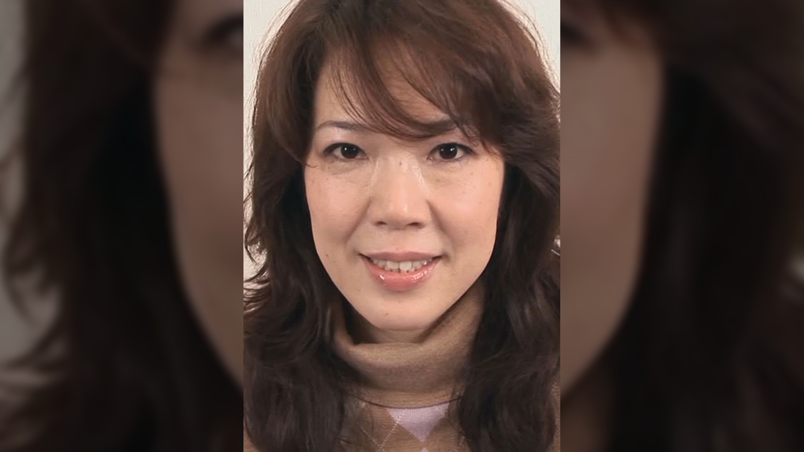 久々セックスにアソコの愛液が止まらない！四十路熟女と中出しセックス！
