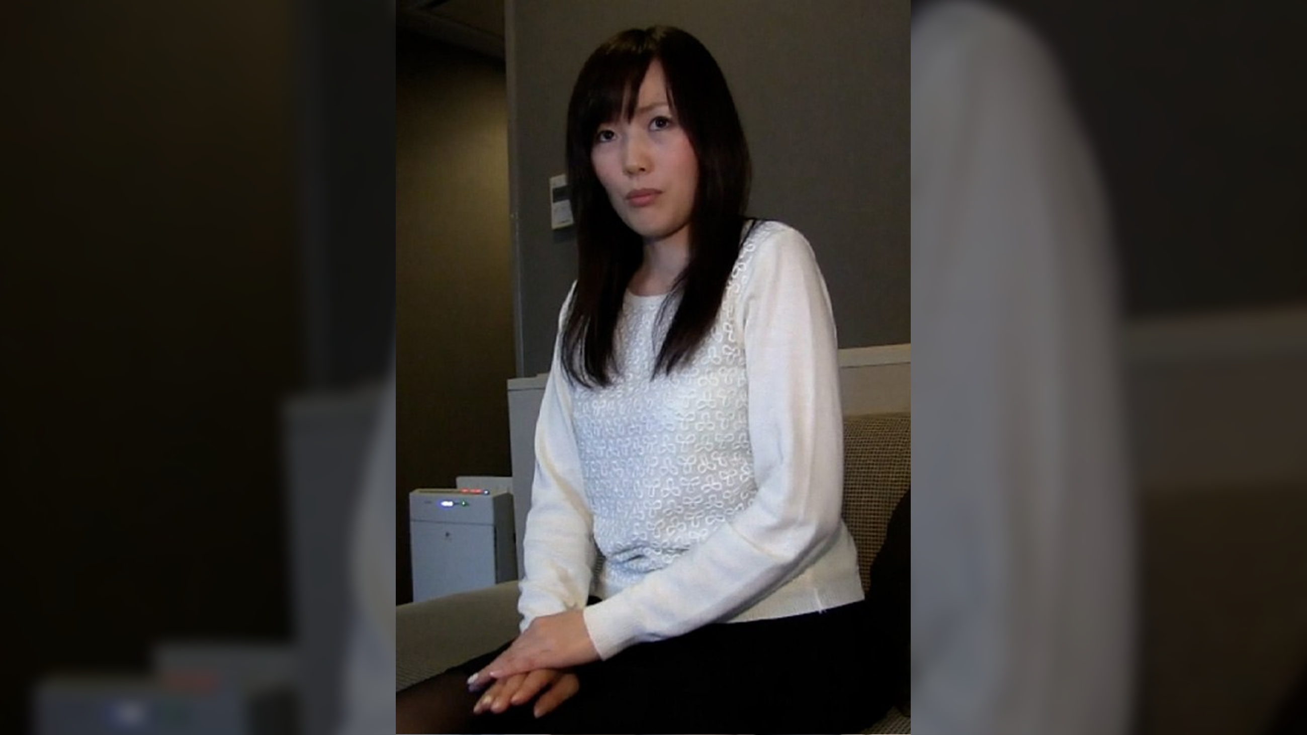 電マで性欲を発散する可愛い系熟女さん！撮影に緊張気味も次第に大胆になる。年甲斐もなく弾ける変態淫乱SEX！