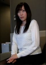 電マで性欲を発散する可愛い系熟女さん!撮影に緊張気味も次第に大胆になる。年甲斐もなく弾ける変態淫乱SEX!