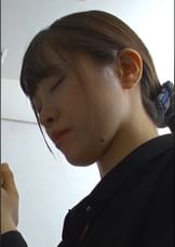 一周忌を迎えた兄の嫁さんがエロくて…絶対に欲求不満な美しき未亡人に肉棒握らせ中出しSEX！