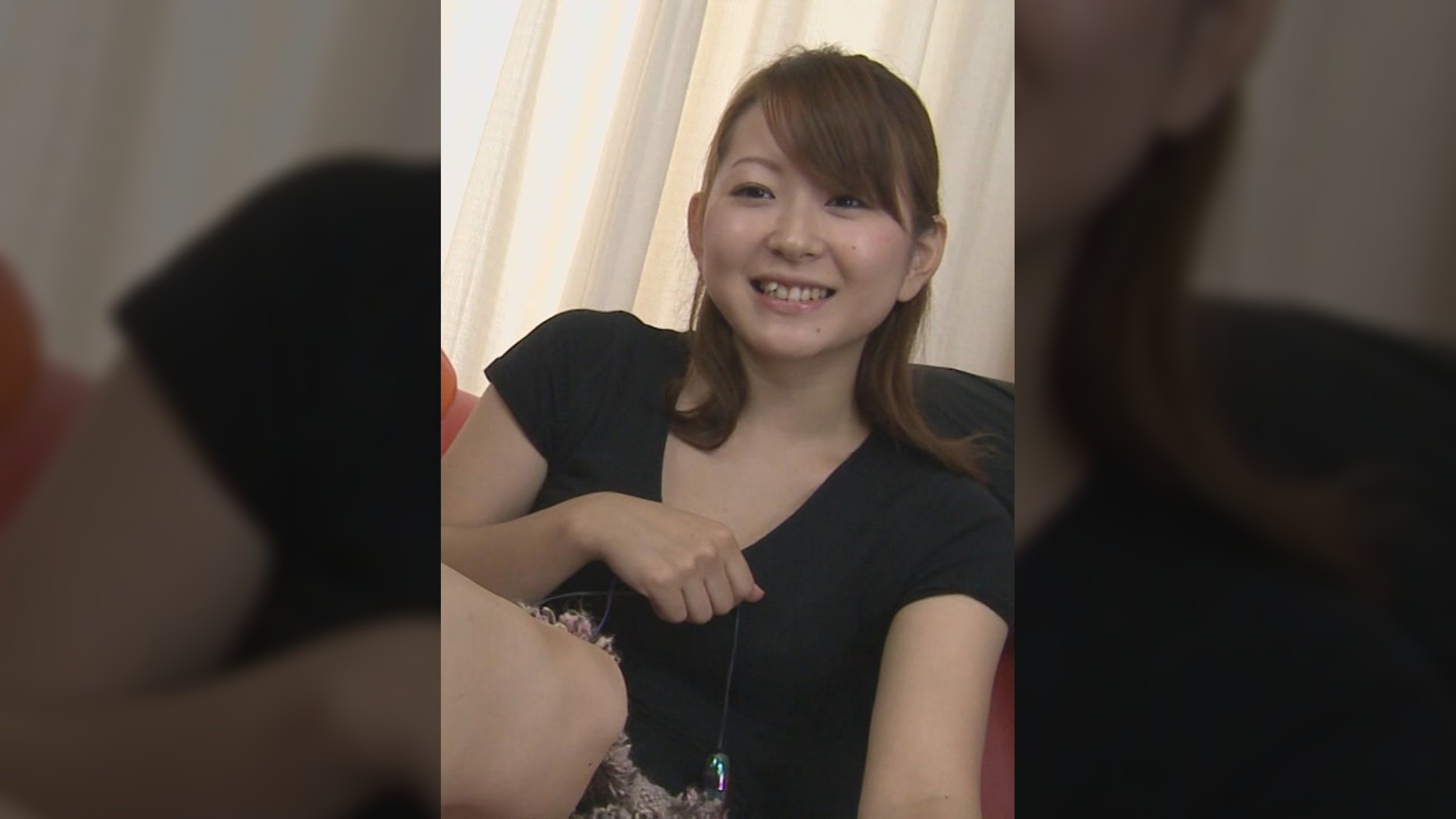 つぶらな瞳に色白の肌！透明感抜群のエッチな奥様をペロっといただいて勝手に中出し射精！