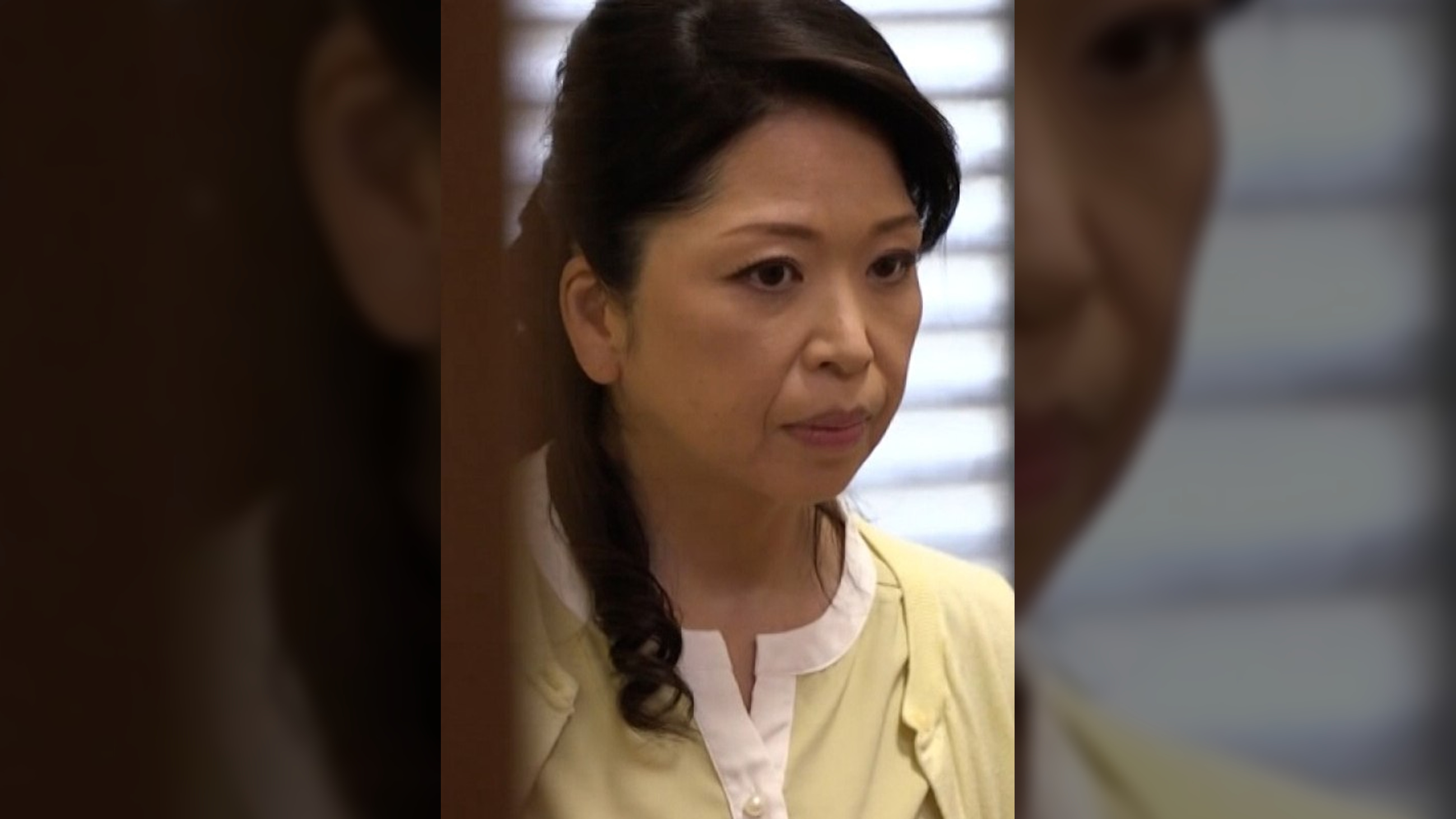 娘夫婦の熱いSEXを目撃してしまった義母は耐えかねてオナニーに耽っていると…「欲求不満なら僕が満たしてあげますよ」娘婿と美しき義母との禁断のSEX