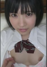 透明感溢れる童顔ショートカット美少女