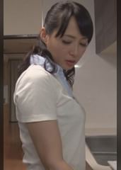 「こんなオチ◯チン大きくしちゃって…」綺麗な母のメスの顔