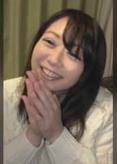 声我慢がかえってエロい！H大好き色白美人