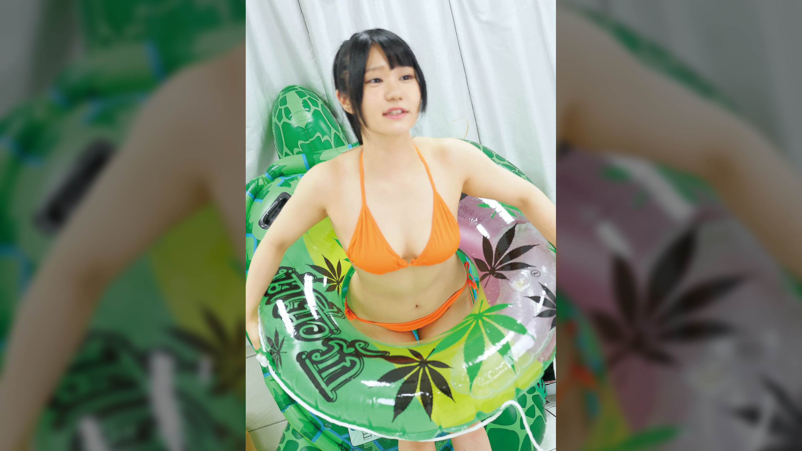 ●校帰りの女●●生が水着に着替えて参加！ヌルヌル泡泡ソープ体験