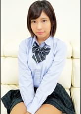 ●ている女●●生の妹にイタズラしていたら逆に生ハメを求められて、もう発射しそうなのにカニばさみでロックされて逃げられずそのまま中出し!