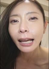 葵百合香　エロい彼女と普通の彼女を見比べながらオナニーしようっと