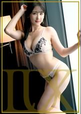 ラグジュTV 1805 【私だけイッちゃってごめんなさい…】いじらしくって、エロ可愛い。儚い透明感、もちもち乳房、スラっと伸びた長い脚。男の理想を詰め込んだ、骨抜き必至の白雪女子。【えっちな階段、もう一歩進みたい】