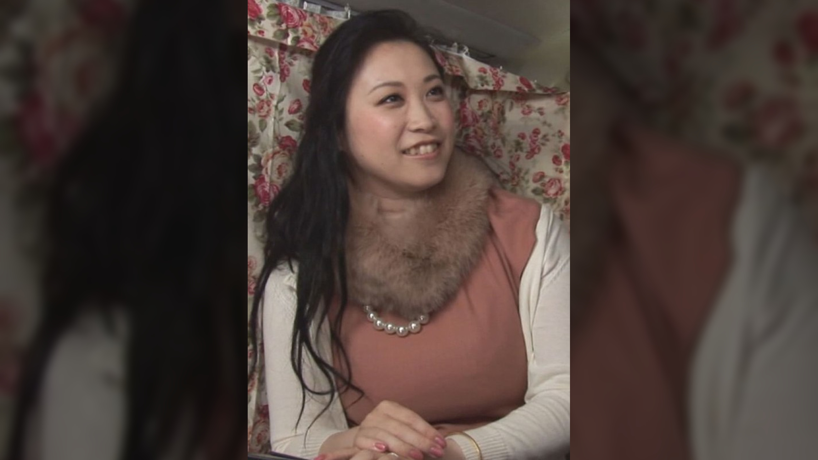 乳首に指が触れただけで感じちゃう!馬車道在住Jカップ爆乳セレブ妻!