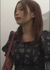 「私我慢できない!」侵入してきた男のモノに快感が止まらない美人巨乳妻!