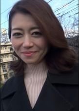 綺麗なお姉さんが素人女子をレズナンパ1