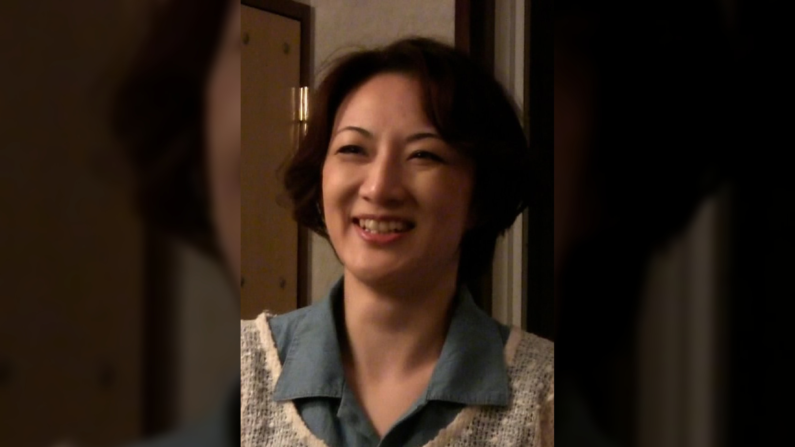 上品な顔立ちで真面目に過ごしてきた熟女が人生初のカメラの前での大股開き！濡れた股間を他人棒で激ピスされて本能丸出し淫乱イキ！