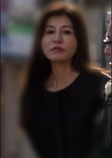 地元の小さな商店街で買い物途中の高身長の熟女をナンパしてヤリ部屋に…。寂しい独身オヤジの肉棒にイキまくる素人熟女！