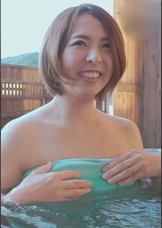 熟女の色気漂う巨乳奥様と不倫旅行！心も身体も開放的な露天風呂セックス！