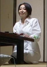【代々続く老舗旅館の美人女将をこっそり･･･！】熟した躰をじっくり堪能して、蜜溢れる女穴にズップリ挿入！