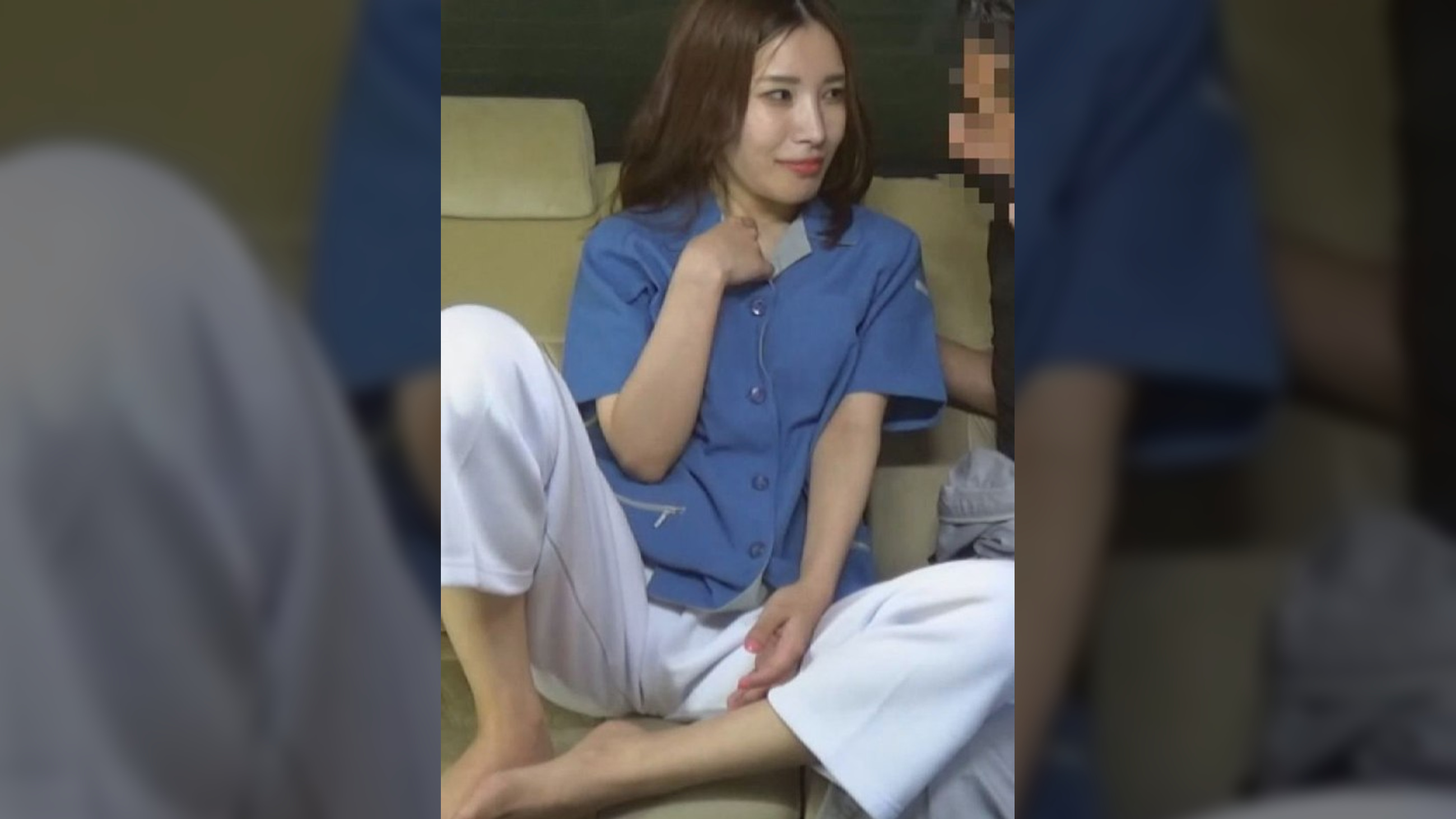 「めっちゃ濡れてる！」相手の奥様も使う車で本気イキ！休憩中の不倫カーセックス！