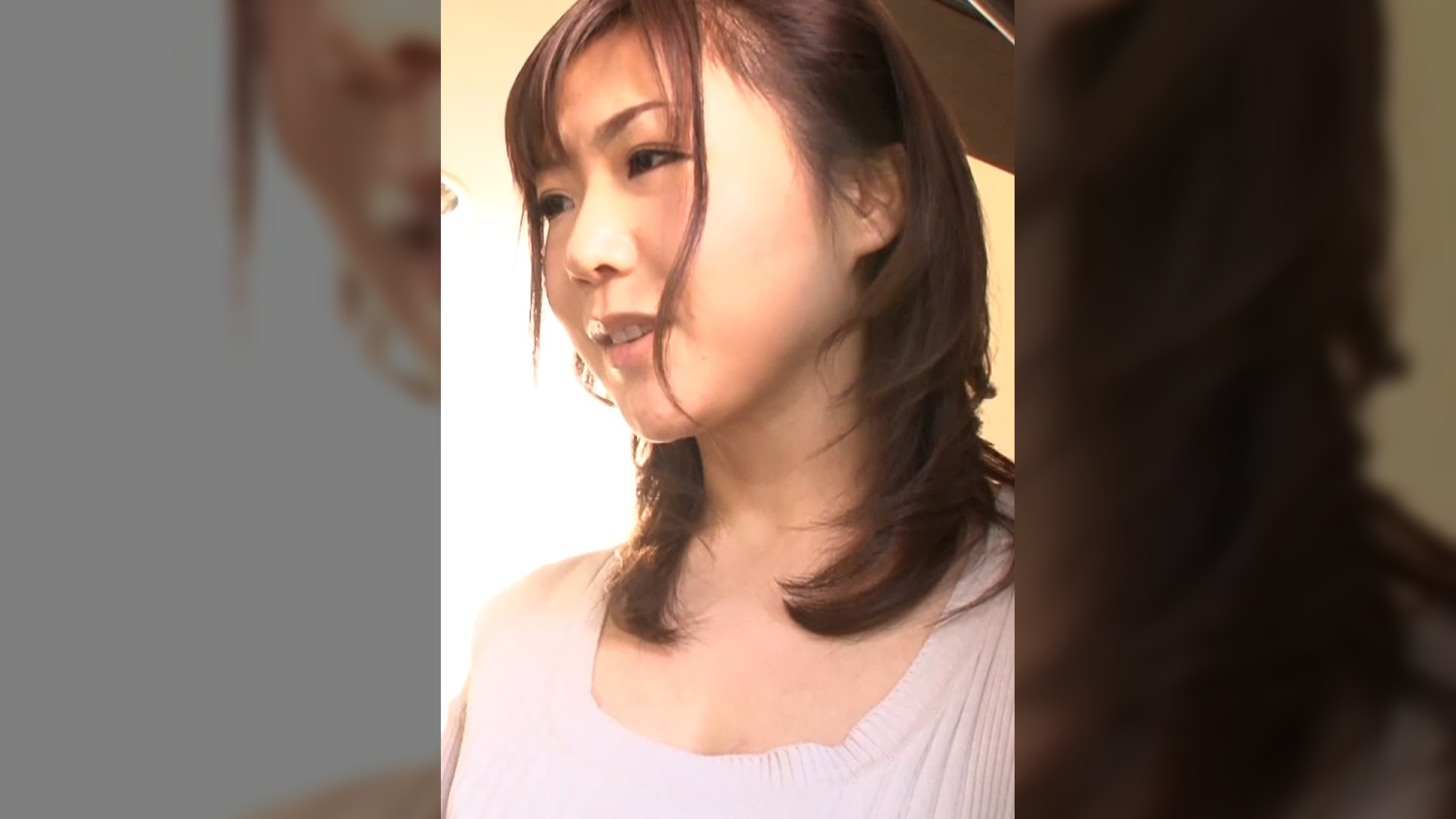 清楚な顔して男を誘う欲求不満を溜め込んだ淫乱痴女のお隣の美人奥様と快楽SEX！