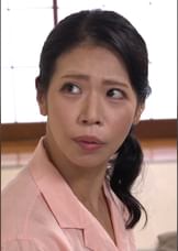 娘婿の裸を覗きオナニーに没頭する義母と本能丸出し絶頂中出しセックス！