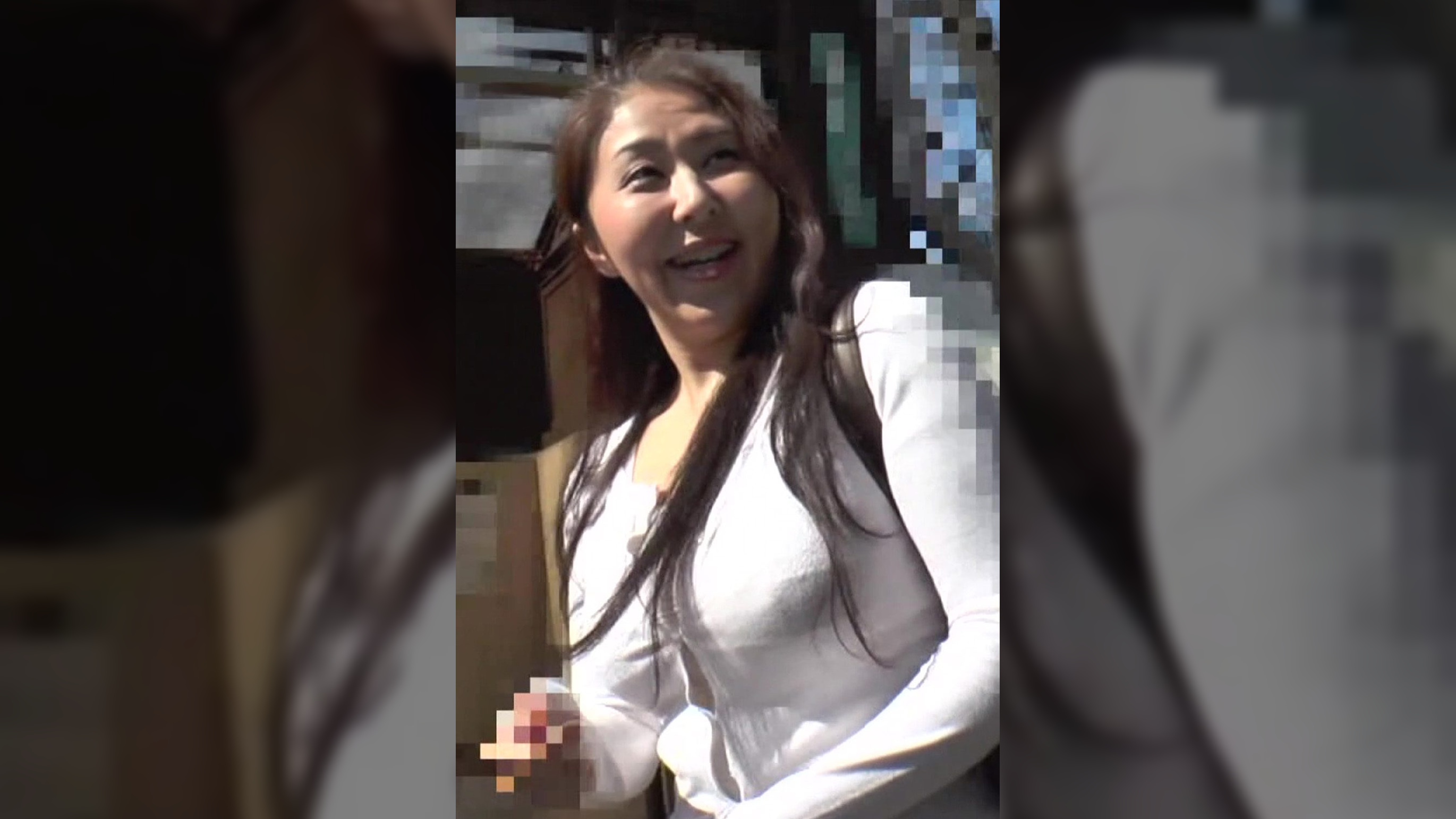 むっちり豊満爆乳の熟女さんがおもちゃにチ〇ポに感じまくる!!