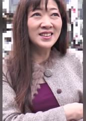 デカ尻を持つむちっとオバサン、若い男とのSEXに身悶え!