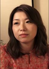 色気バツグンのスレンダー美乳女
