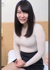 デカパイをぶるぶる揺らして感じまくるスケベな若い人妻さん