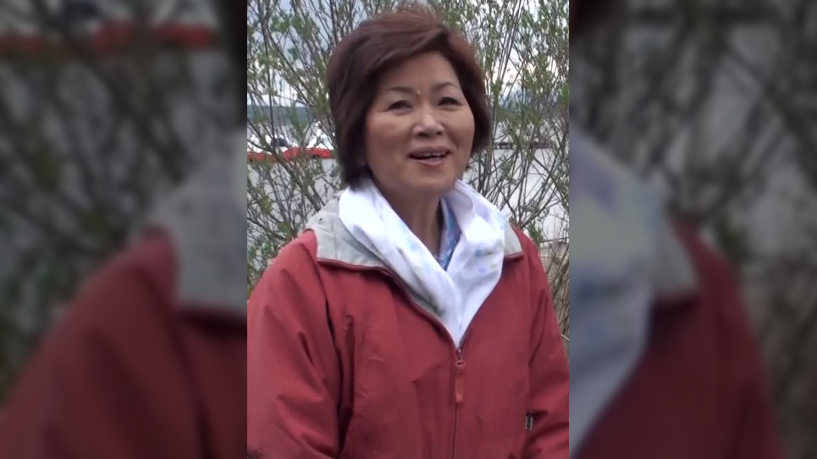 湖畔で釣舟を営む元気で爽やかな未亡人熟女と常連さんの初撮り中出しセックス！