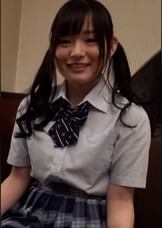あどけない笑顔でツインテールに束ねた黒髪純情娘とコスプレ個撮テイの嵌め撮りセックス!