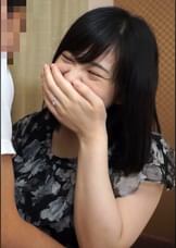 幸薄い系奥様、旦那のDVで悩んでいるらしい。旦那とのセックスもぼーりょく的です。でもなんとなくわかる様な気がする奥様。