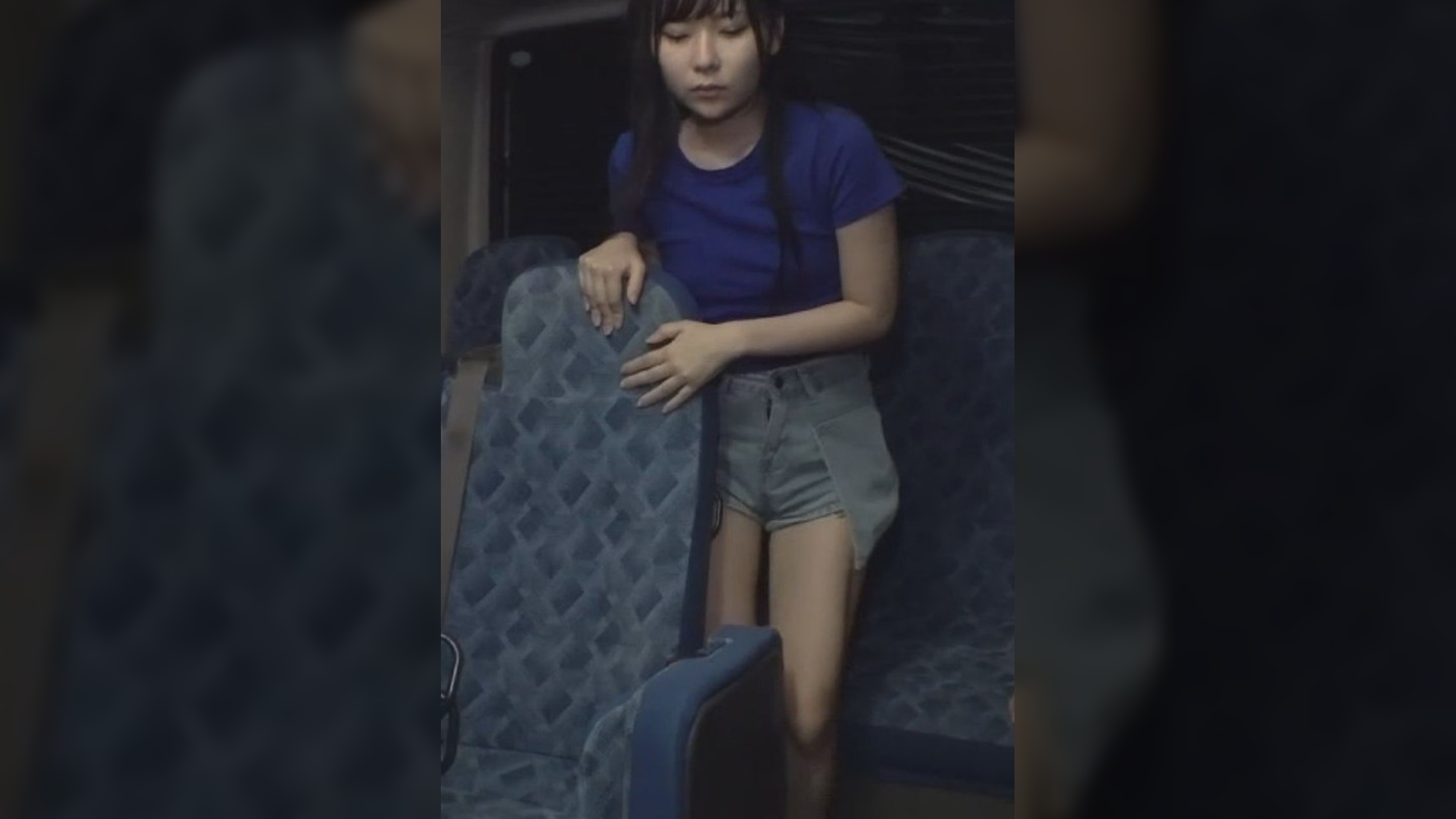 バスという密室で意識を失ったパイパンスレンダー女性!行き先は中出しセックス!