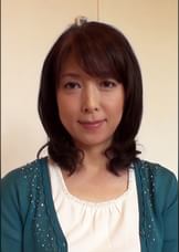 五十路のちっぱい美尻美熟女