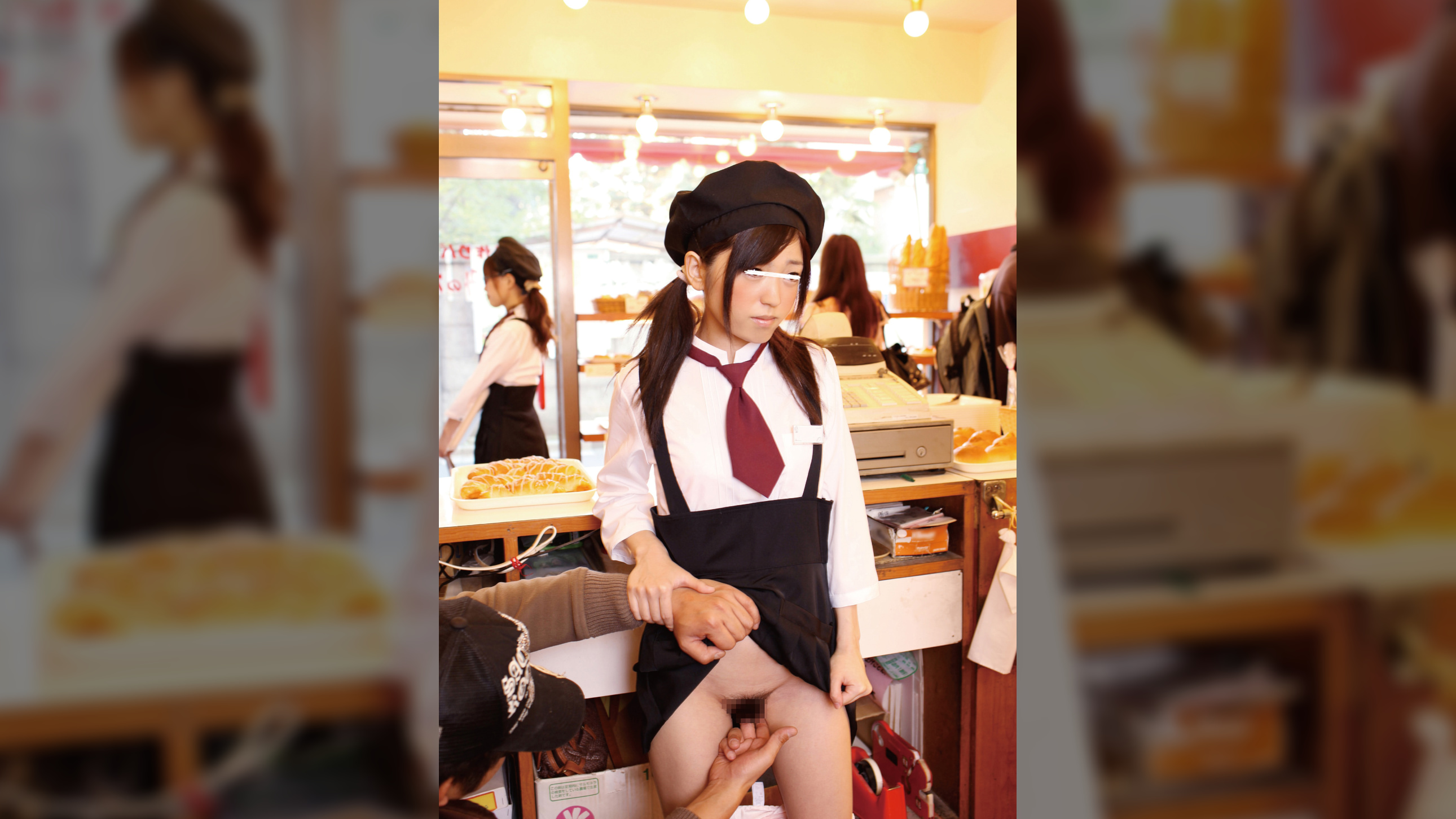 【AIリマスター】接客中に顔を紅潮させながら感じまくるバイト娘2 ～パン屋、そば屋、中古車販売店、パチンコ店～