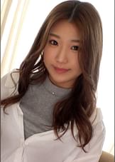 【ぷっくり乳輪×えちえち乳首】【167cmの長身さん】エッチな事に興味があってやってきたはいいものの、緊張してしまいぎこちない動きに。しかし性感帯であるナカを攻めると… ネットでAV応募→AV体験撮影 2001