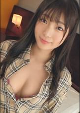 【チ○ポを引き寄せる尻】ハリのある丸い尻にほぼ紐のTバックと男を誘惑する気マンマンでAVに挑むパティシエ見習い。誘いに応じて容赦なく肉棒をねじ込んでいくと喘ぎ声は段々叫び声に変わっていき……！ 応募素人、初AV撮影 311