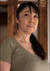 両親の部屋から漏れ聞こえる妖しい喘ぎ声。還暦熟母に悶々とする愚息との濃厚エロス！