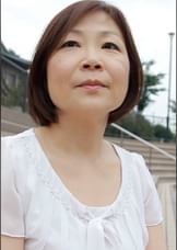バツイチで自由気ままに人生を謳歌している素人熟女。「人生楽しみたい!」と初撮り中出しセックスで魅せるエロ過ぎ映像!