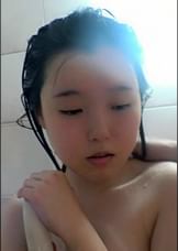 【視聴注意・禁忌案件】すっぴんさいちぃー娘への父親のイケナイ映像記録！
