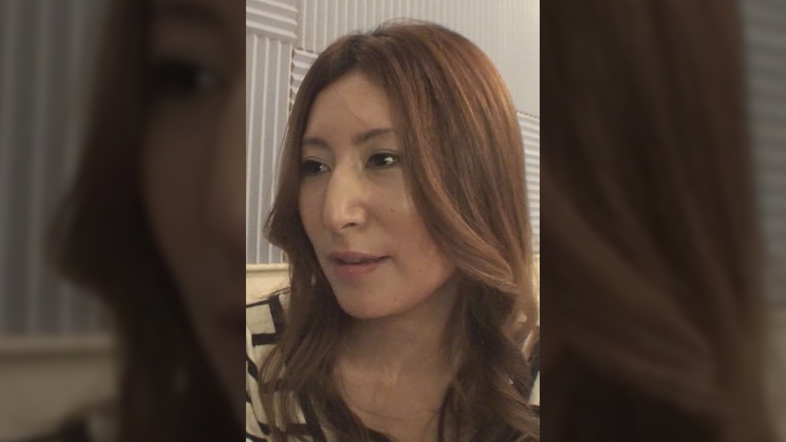 スレンダー美乳奥様と濃厚不倫セックス