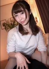 お母さんに素股してもらったらナマでそのまま挿入っちゃった！　あやさん