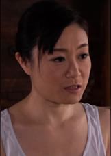 妻の出産を控え実家に帰省中の愚息。久々に見るお母さんの乳首に欲情した愚息と禁断の肉欲セックス!
