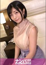 マジ軟派、初撮。 1855 落ち着いた雰囲気のお姉さんを渋谷でナンパ！優しく手を握られついつい身体を許してしまう…。控えめだけど超敏感むっつりスケベ！ご奉仕フェラしながらオナニー！手マンで潮を吹くこと湯水の如し！！